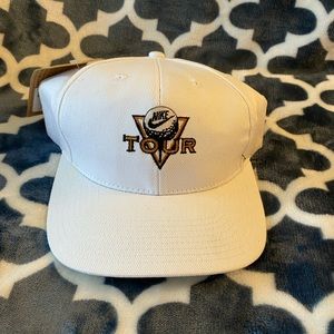 VTG NWT 90s Nike Tour Velcro Adjustable hat